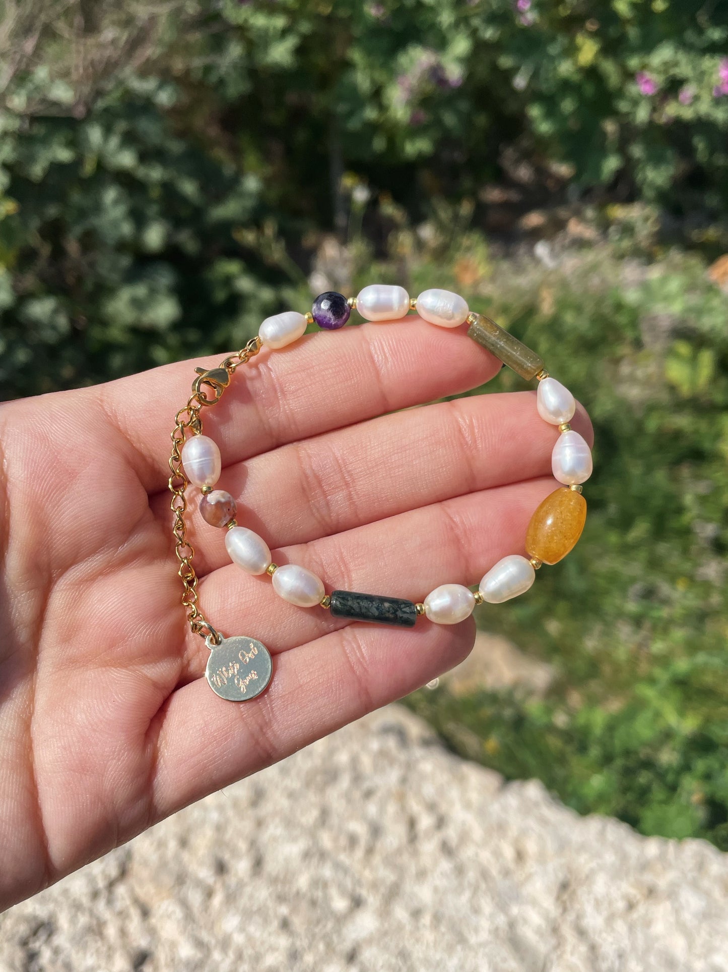 Agate and Mother of Pearl Gold Bracelet