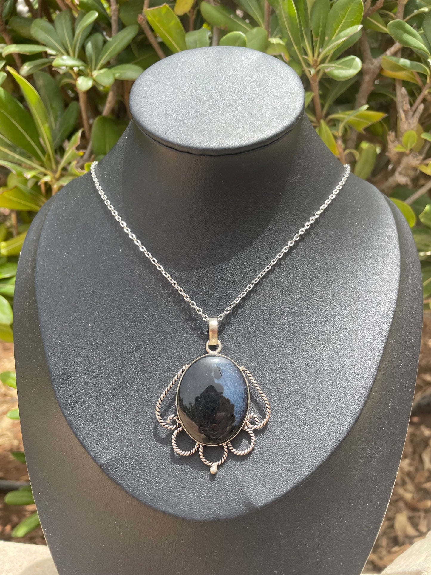 Black Onyx Ornamental Silver Necklace